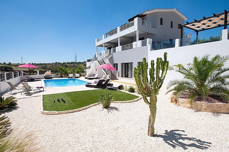 Villa Arcadia, Kallepia Paphos Exterior photo